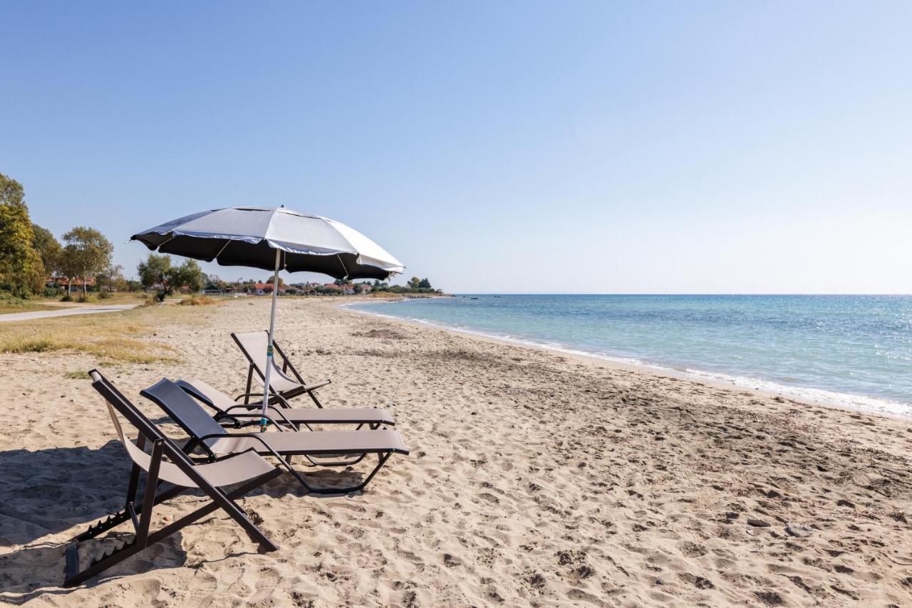 Beach Front Vintage Villa Kalliktratis Nea Kallikrateia Екстериор снимка