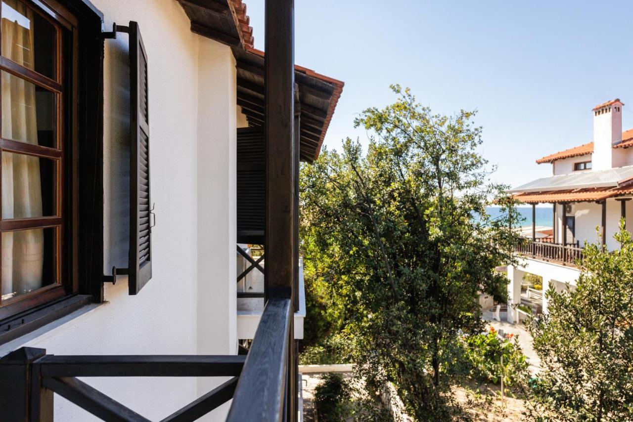 Beach Front Vintage Villa Kalliktratis Nea Kallikrateia Екстериор снимка