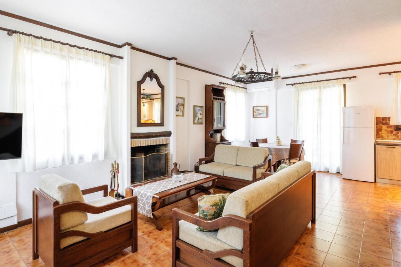 Beach Front Vintage Villa Kalliktratis Nea Kallikrateia Екстериор снимка