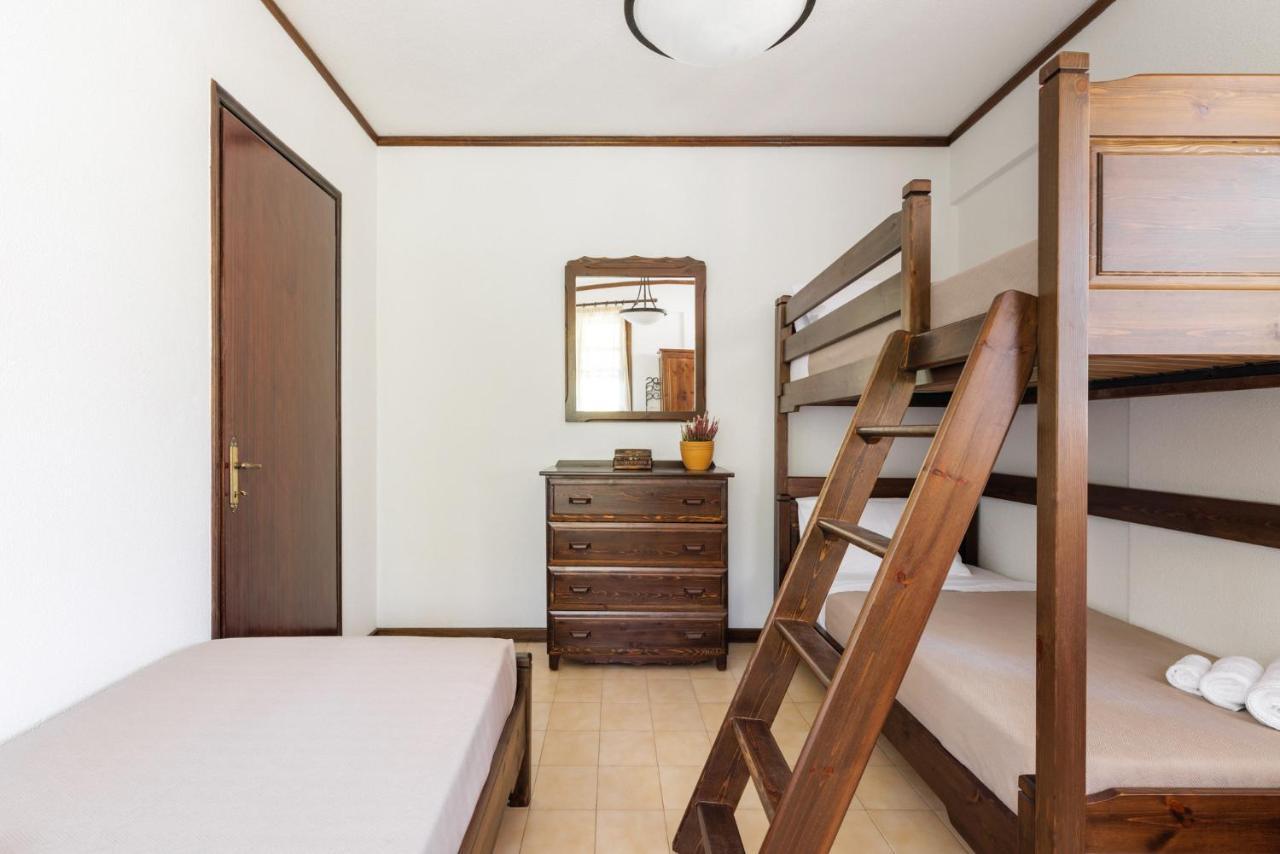Beach Front Vintage Villa Kalliktratis Nea Kallikrateia Екстериор снимка