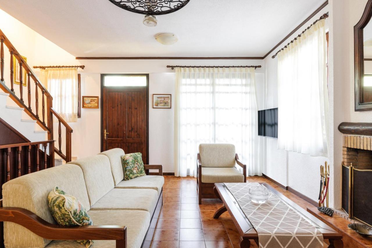 Beach Front Vintage Villa Kalliktratis Nea Kallikrateia Екстериор снимка