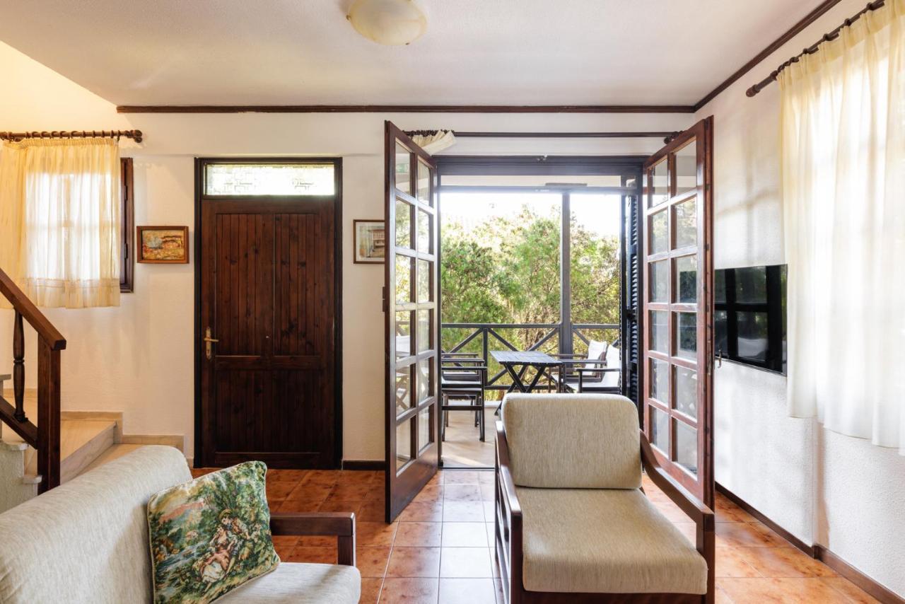 Beach Front Vintage Villa Kalliktratis Nea Kallikrateia Екстериор снимка